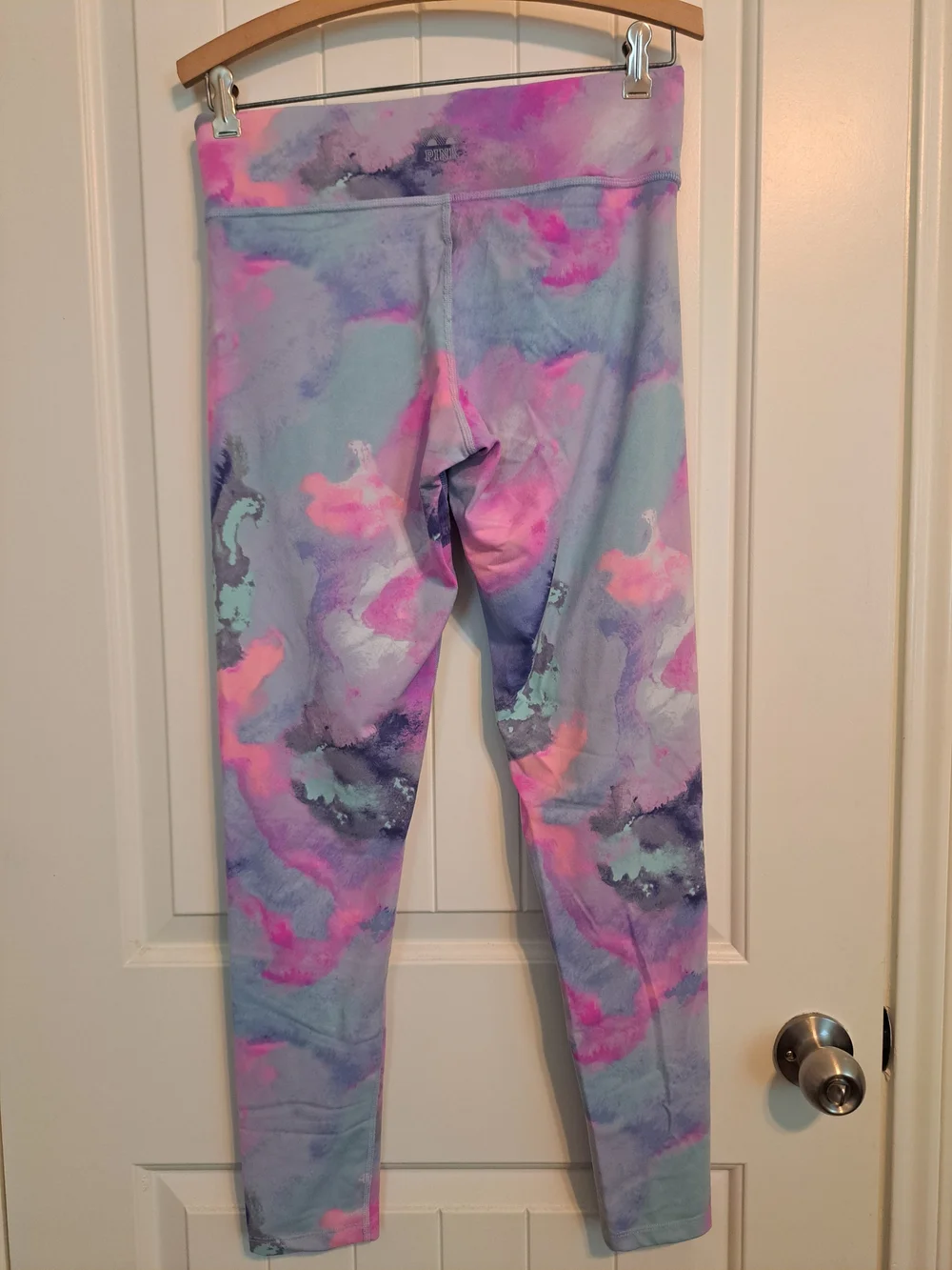 RARE VS PINK Ultimate Watercolor Pastel Leggings Medium HTF